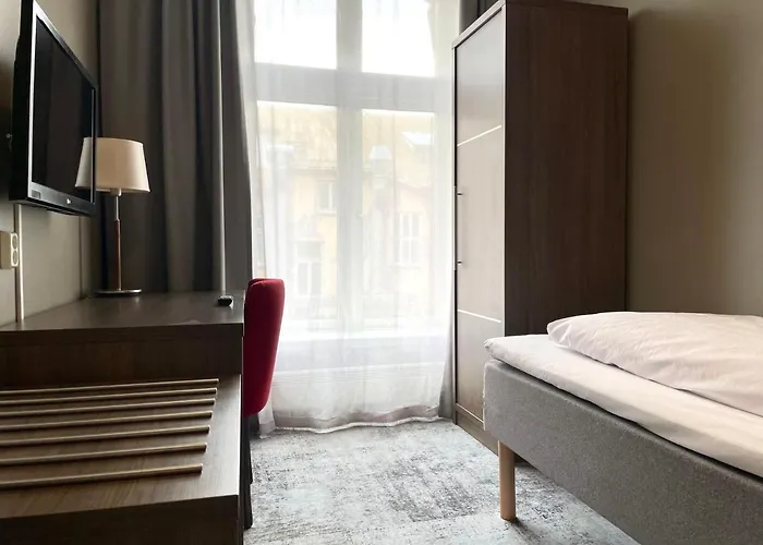 Budget Single Room