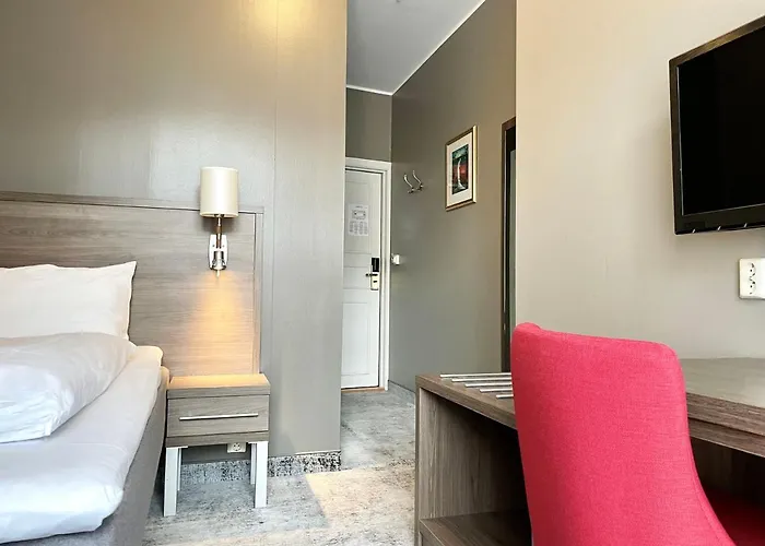 Budget Single Room